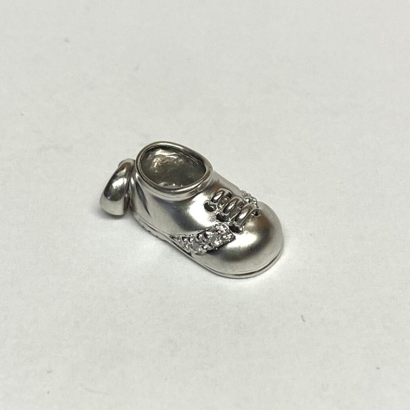 14K Baby Shoe Charm With Engraving 585 0n Pendent 14K Baby Shoe Charm With Engraving 585 0n Pendent