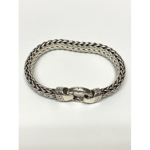 John Hardy Classic Chain Ring Clasp 11 mm, 8.25 in Sterling Silver 925 Bracelet John Hardy Classic Chain Ring Clasp 11 mm, 8.25 in Sterling Silver 925 Bracelet