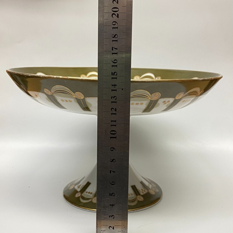 Porcelain fruit bowl by Gardner Moscow Porcelain fruit bowl by Gardner Moscow