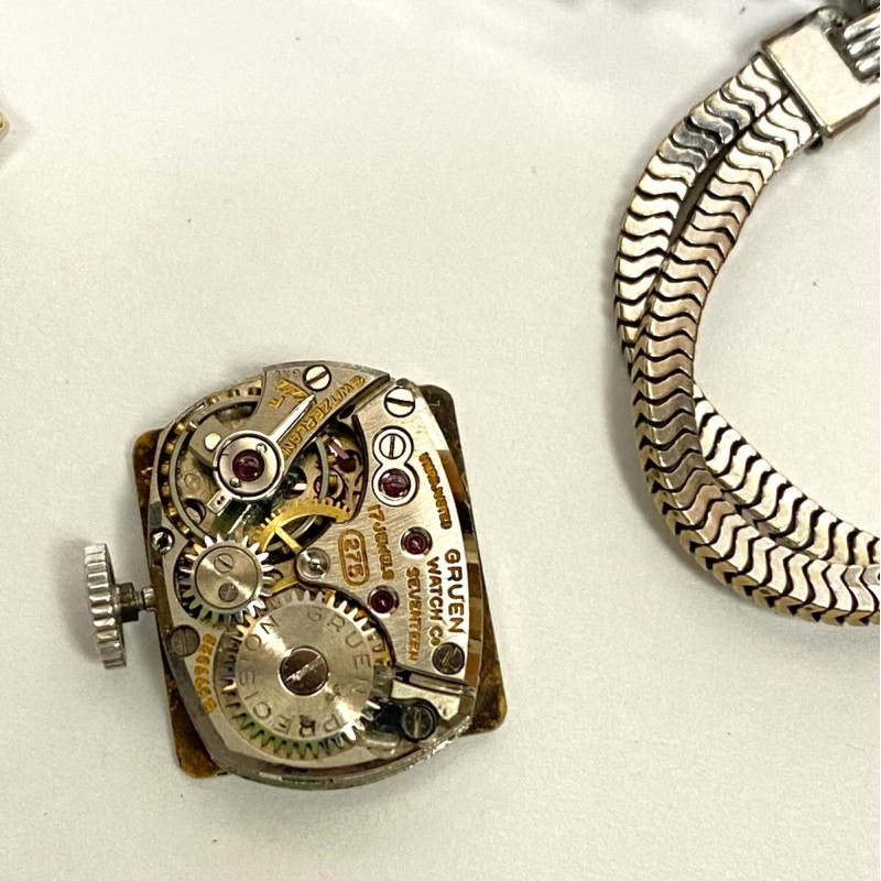 Vintage Ladies Gruen Precision 14K White Gold w Diamonds 17 Jewels