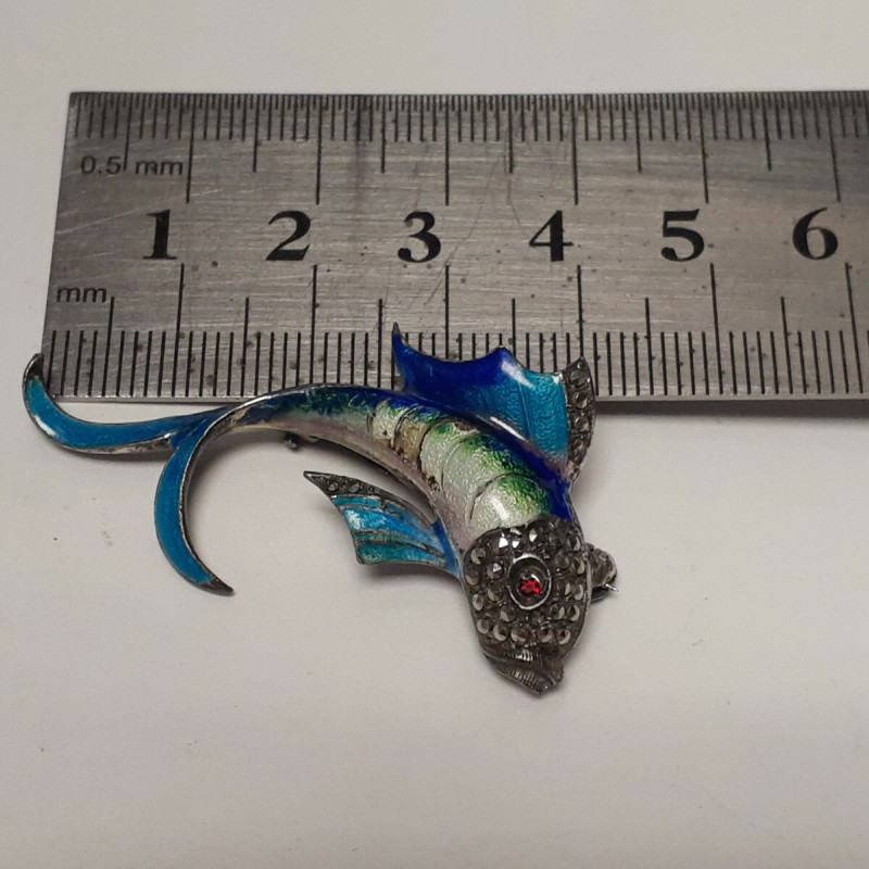 Antique Sterling Silver Designed Gems Faced Blue Multicolor Fish / 1 Ruby Eye Antique Sterling Silver Designed Gems Faced Blue Multicolor Fish / 1 Ruby Eye