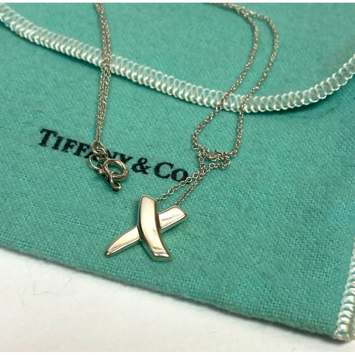 Tiffany & Co. Paloma Picasso Top Cross Kiss Necklace Silver 925