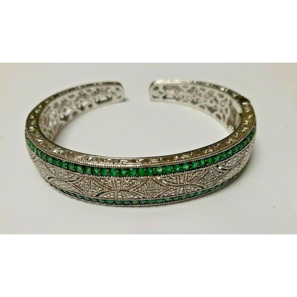 925 Sterling Silver Designed  With Green Emerald & Diamond W Open Clasp Bracelet