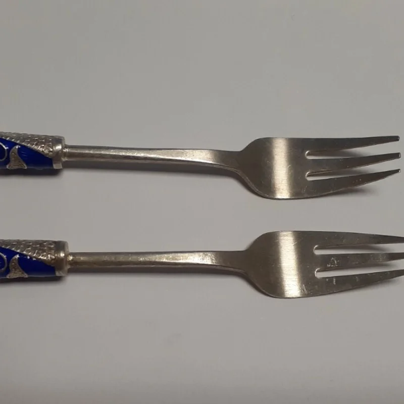 OLD STYLE STERLING SILVER   Designed With Blue & Silver Dragon Fork set