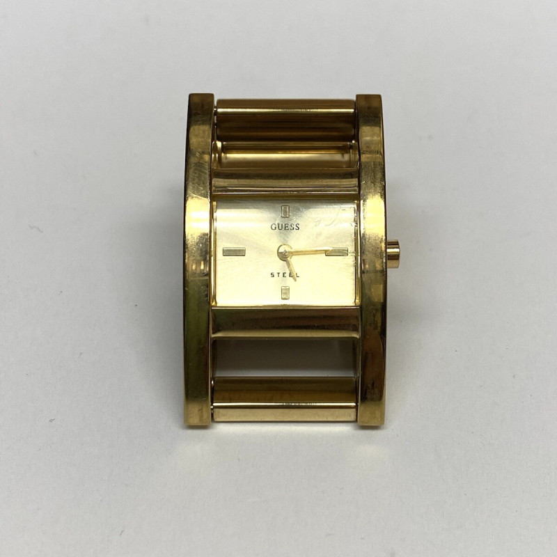 GUESS GOLD TONE WATCH GUESS STEEL WATER RESISTANT JAPAN MOVT GUESS GOLD TONE WATCH GUESS STEEL WATER RESISTANT JAPAN MOVT