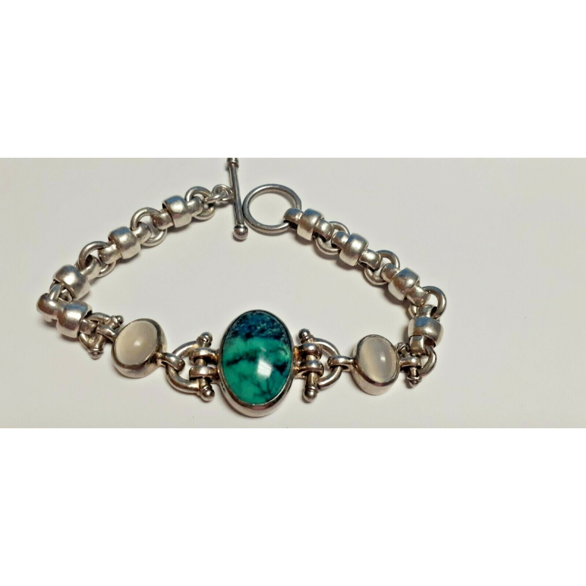Vintage Sterling Silver Oval Green Emerald Stone Designed Bracelet