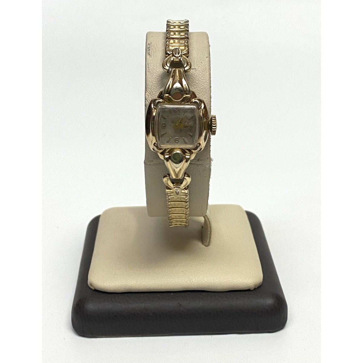 Vintage Bulova 10K Rolled Gold Plate Bezel Stainless Back Watch