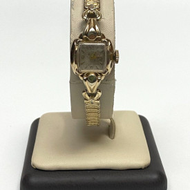 Vintage Bulova 10K Rolled Gold Plate Bezel Stainless Back Watch