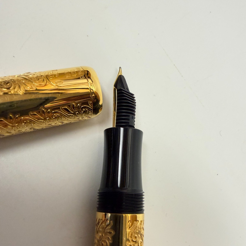 MONTBLANC PATRON OF ART 4810 LOUIS XIV FOUNTAIN PEN SEALED BRAND NEW M 18K