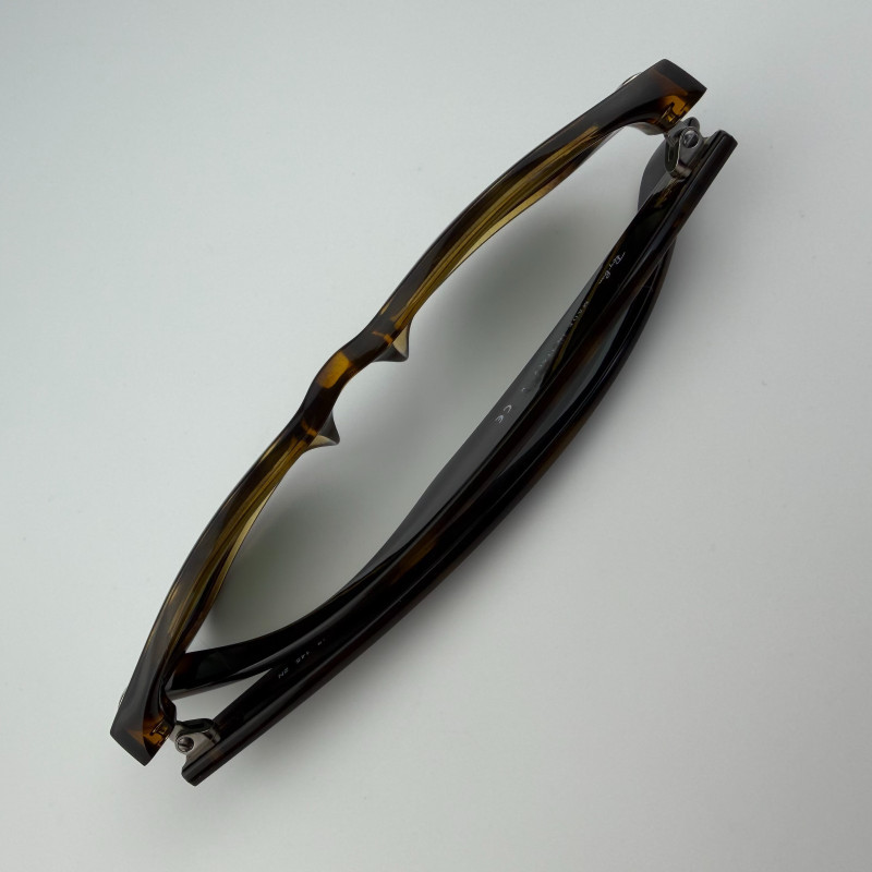 Ray-Ban RB2132 New Wayfarer 710/51 Tortoise Gradient 52mm w/ Case Good Condition