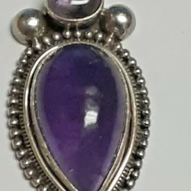 Antique Sterling Silver 925 OVAL SHAPED CENTERED With Amethyst Gemstone PENDANT