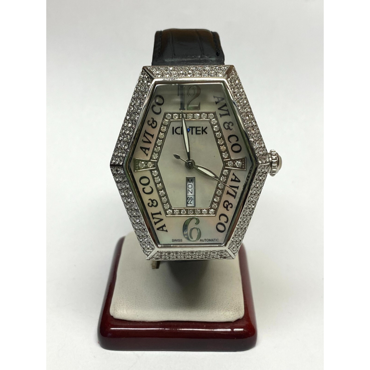 Ice Tek 9.5 ct Diamond AVI & CO Swiss Made Automatic White Face Watch