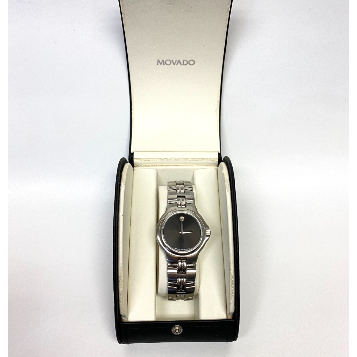Movado Wristwatch Model 84.E2.887.2