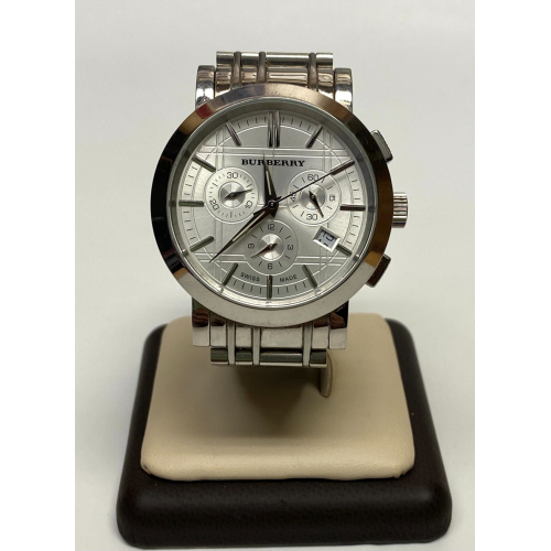 Burberry Chronograph Men's Watch Model BU1372 Stainless Steel Band & Face Burberry Chronograph Men's Watch Model BU1372 Stainless Steel Band & Face