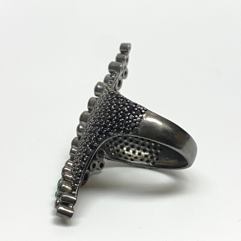 Sterling Silver Black Onyx and Green Emerald Ring Sterling Silver Black Onyx and Green Emerald Ring