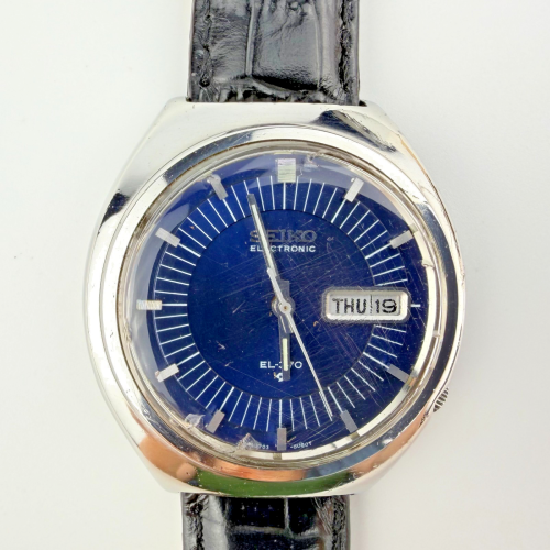 Vintage Seiko Electronic EL-370 Blue Dial Day-Date Stainless Steel Watch Vintage Seiko Electronic EL-370 Blue Dial Day-Date Stainless Steel Watch