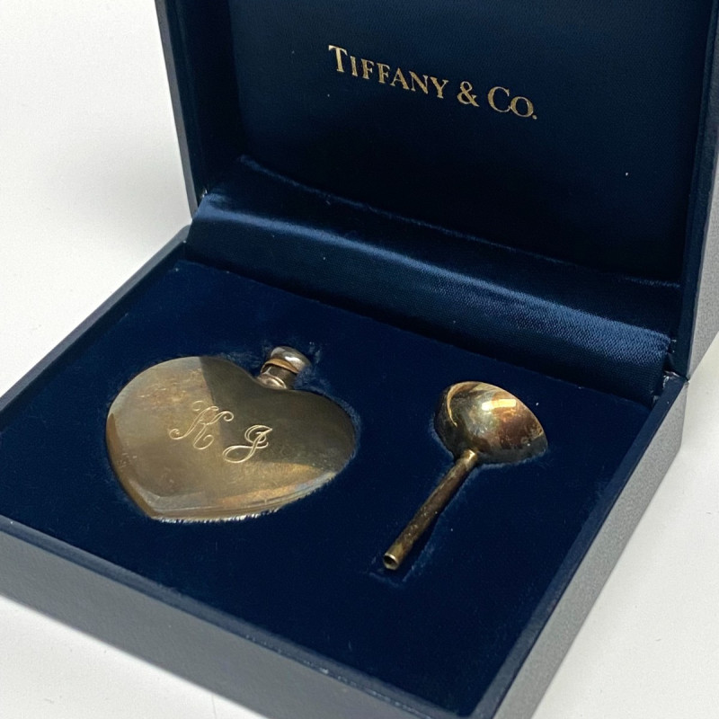 Vintage TIFFANY & Co Sterling Silver .925 Heart Perfume Bottle Funnel/Box Vintage TIFFANY & Co Sterling Silver .925 Heart Perfume Bottle Funnel/Box