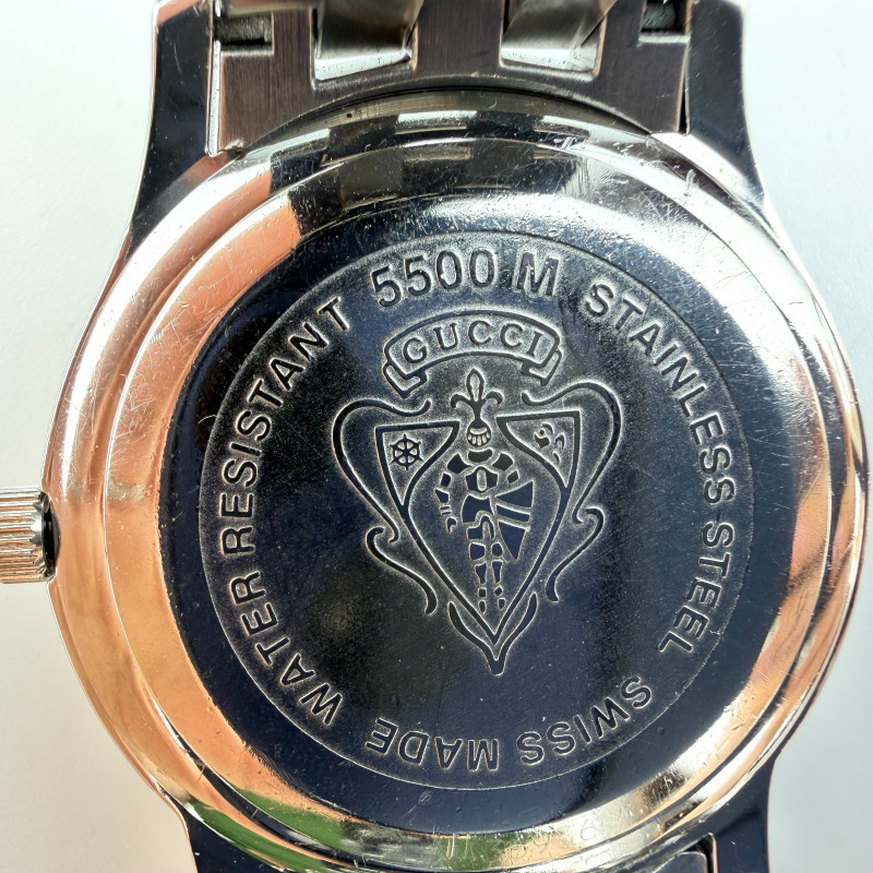 Gucci Unisex Silver Dial Stainless Steel Swiss Quartz Watch Bracelet 5500m