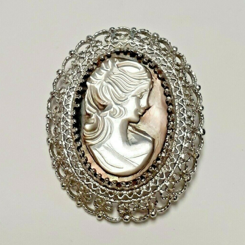 Vtg. Sterling Silver Oval Black Mother of Pearl Cameo Pin Brooch/ Pendant K.L.
