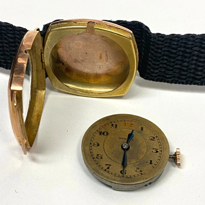 Rolex World's Records Geneve Suisse Gold Medal 9k Square Watch, 1920s