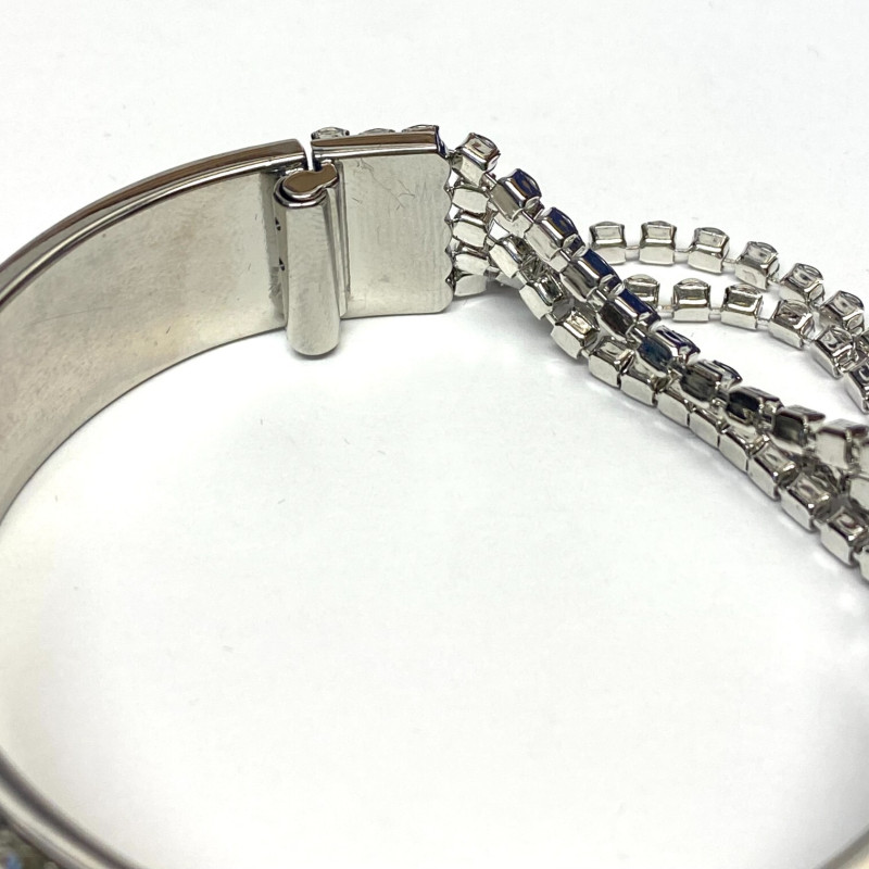 SWAROVSKI Ladies Fit White Stainless Steel Bangle SWAROVSKI Ladies Fit White Stainless Steel Bangle