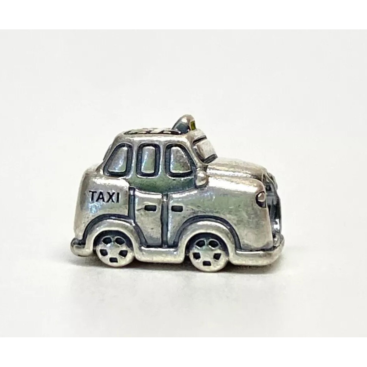 AUTHENTIC PANDORA CHARM TAXI CAB BEAD 791221EN20