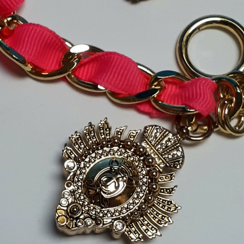 Juicy Couture Gold Tone Link With Charm Pink Lace Bracelet