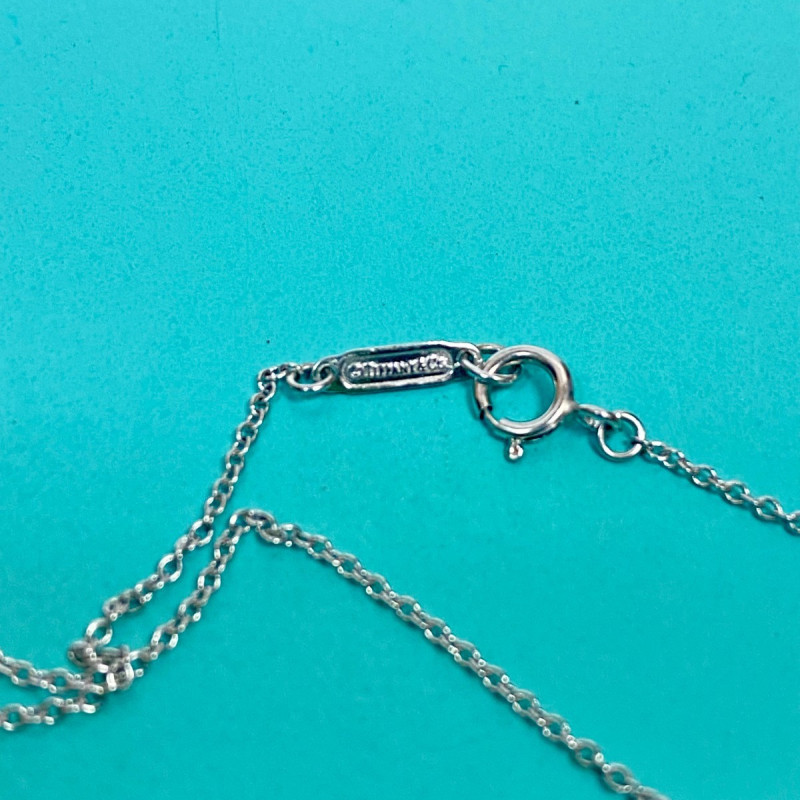 Tiffany & Co. Platinum Diamond Dangle Heart Pendant Necklace .67 CTW 16" Tiffany & Co. Platinum Diamond Dangle Heart Pendant Necklace .67 CTW 16"