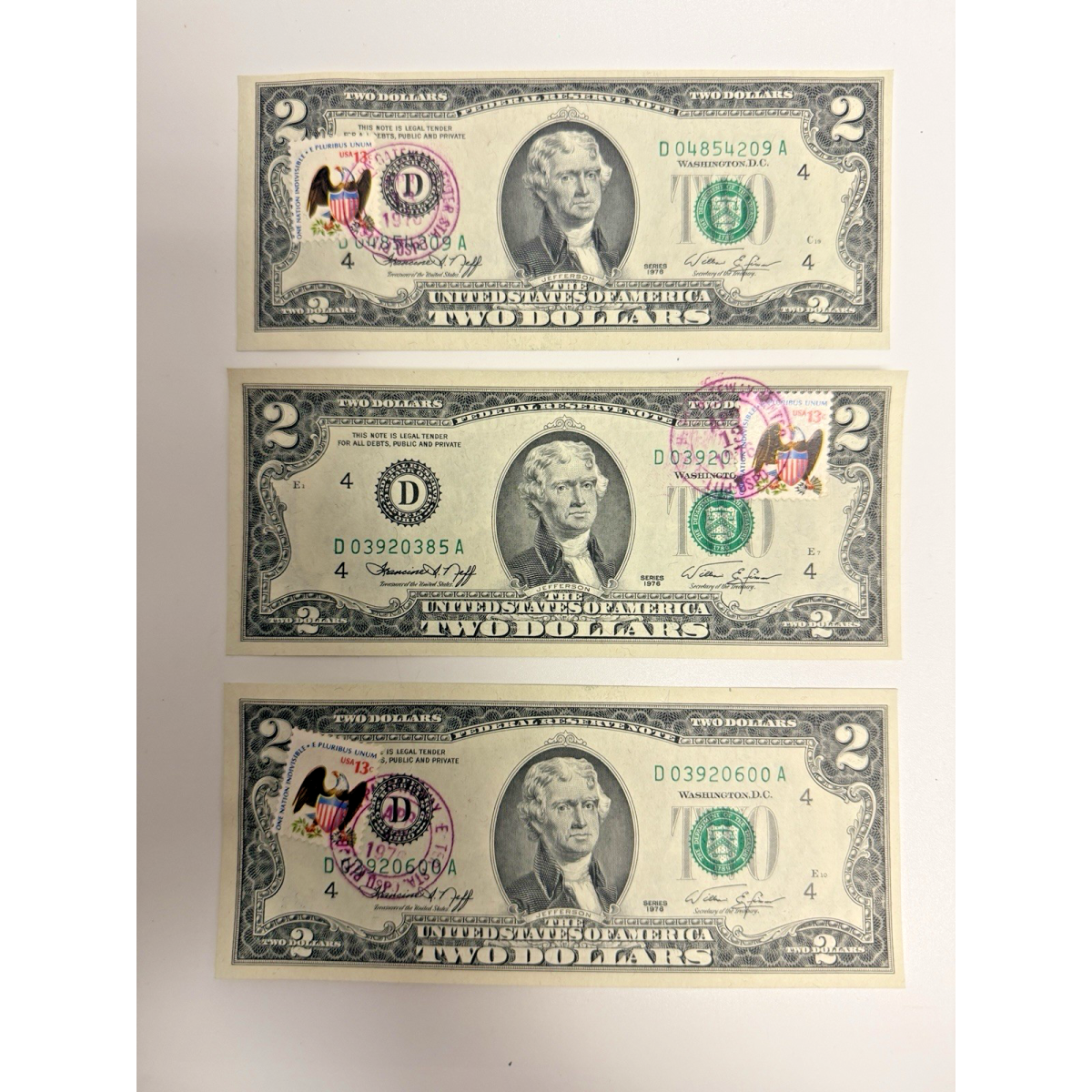 1976 $2 Bicentennial Bills First Day Issue 13¢ Eagle Stamp Set of 3 Notes
