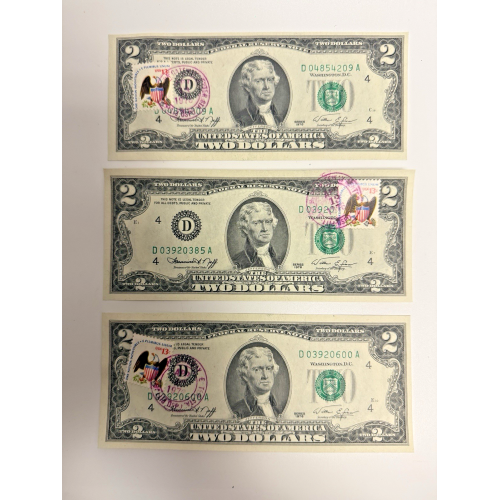 1976 $2 Bicentennial Bills First Day Issue 13¢ Eagle Stamp Set of 3 Notes 1976 $2 Bicentennial Bills First Day Issue 13¢ Eagle Stamp Set of 3 Notes