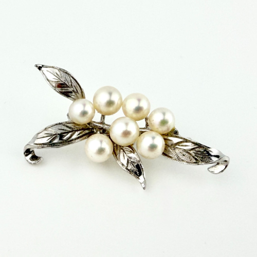 Vintage Sterling Silver 7 Pearl Leaf Spray Brooch Pin 1.75" Vintage Sterling Silver 7 Pearl Leaf Spray Brooch Pin 1.75"