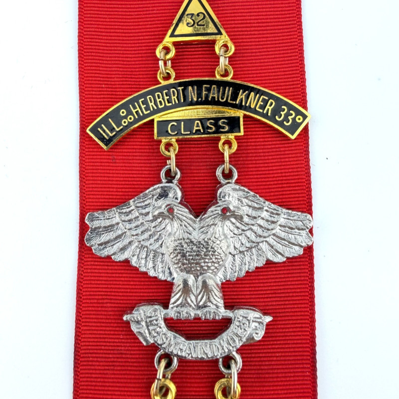 Vintage Personal. 33° Scottish Rite Masonic Jewel from Massachusetts Consistory