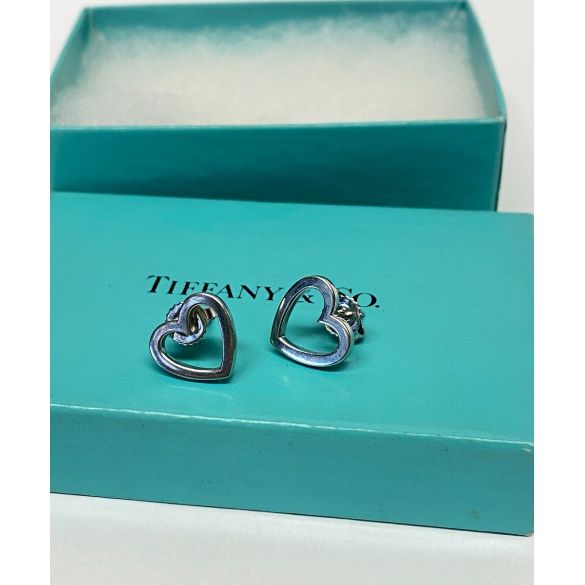 Tiffany & Co. Heart Link Stud Earrings White Gold 750
