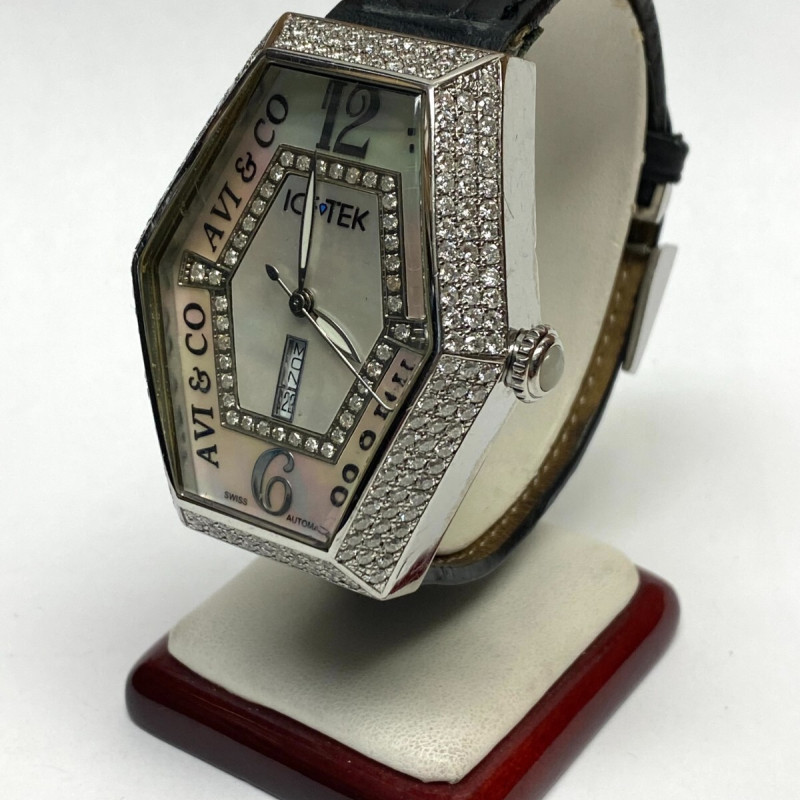 Ice Tek 9.5 ct Diamond AVI & CO Swiss Made Automatic White Face Watch Ice Tek 9.5 ct Diamond AVI & CO Swiss Made Automatic White Face Watch