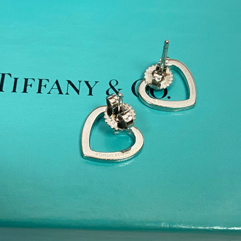 Tiffany & Co. Heart Link Stud Earrings White Gold 750