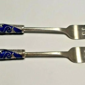  OLD STYLE STERLING SILVER   Designed With Blue & Silver Dragon Fork set