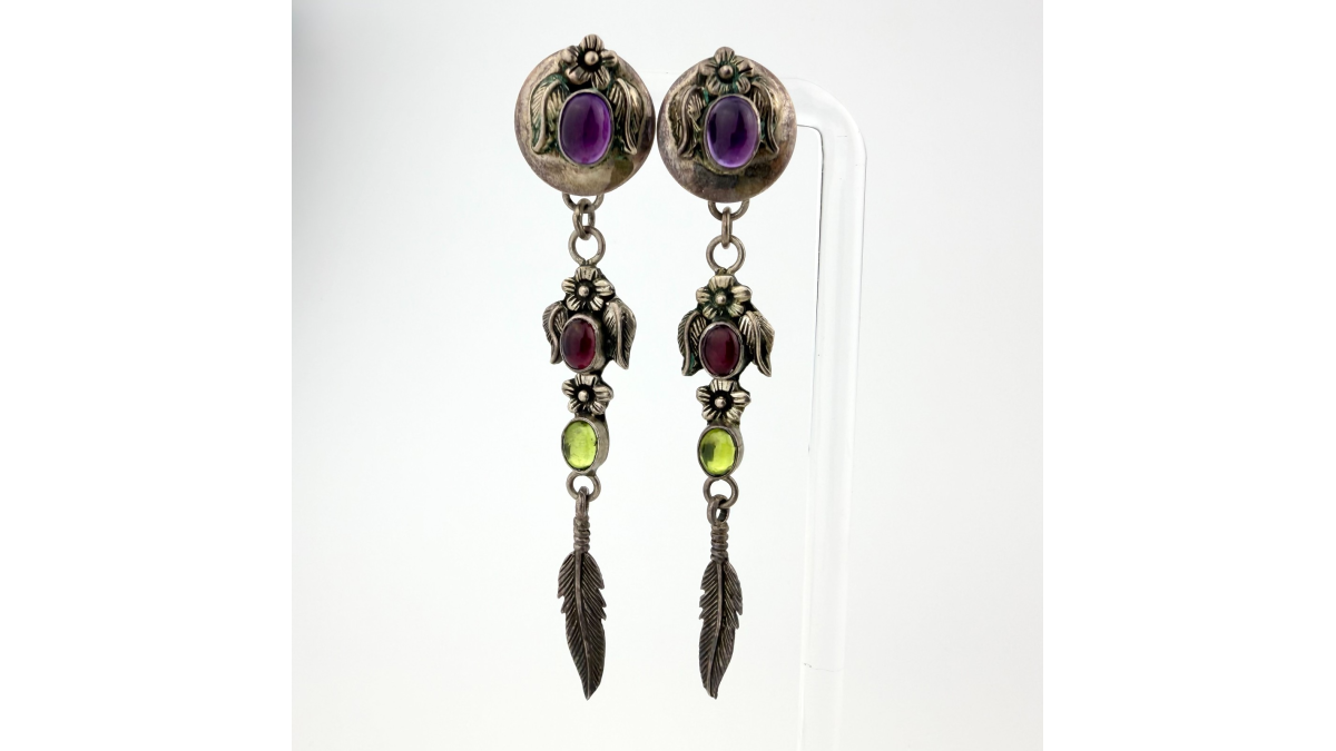 What Arrived This Week: Sculptural Silver and Color at Queen Natasha