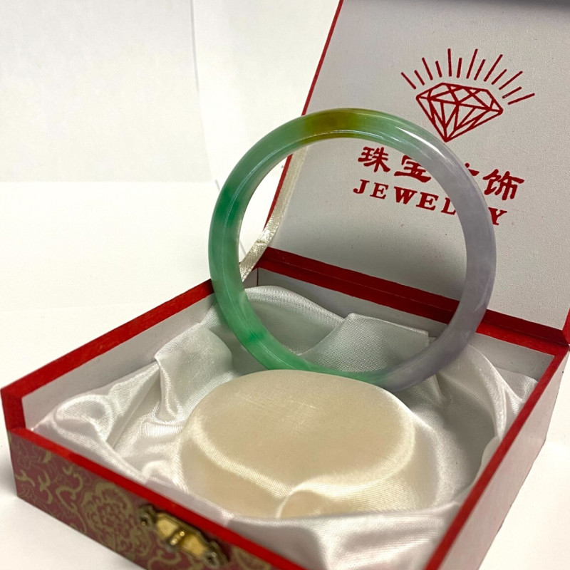 Chinese Russet Pale Mottled Soft Green Jade Bangle Bracelet 57 mm Chinese Russet Pale Mottled Soft Green Jade Bangle Bracelet 57 mm