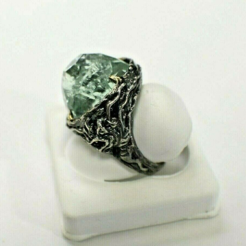 Antique Russian Silver 925 Designed With White Mineral Stone Size 8 RING Antique Russian Silver 925 Designed With White Mineral Stone Size 8 RING