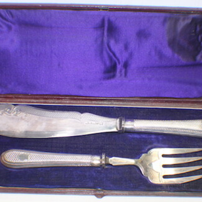 SILVER PLATE ANTIQUE FORK AND KNIFE 12 INCHES "RMEN" Silver Mark