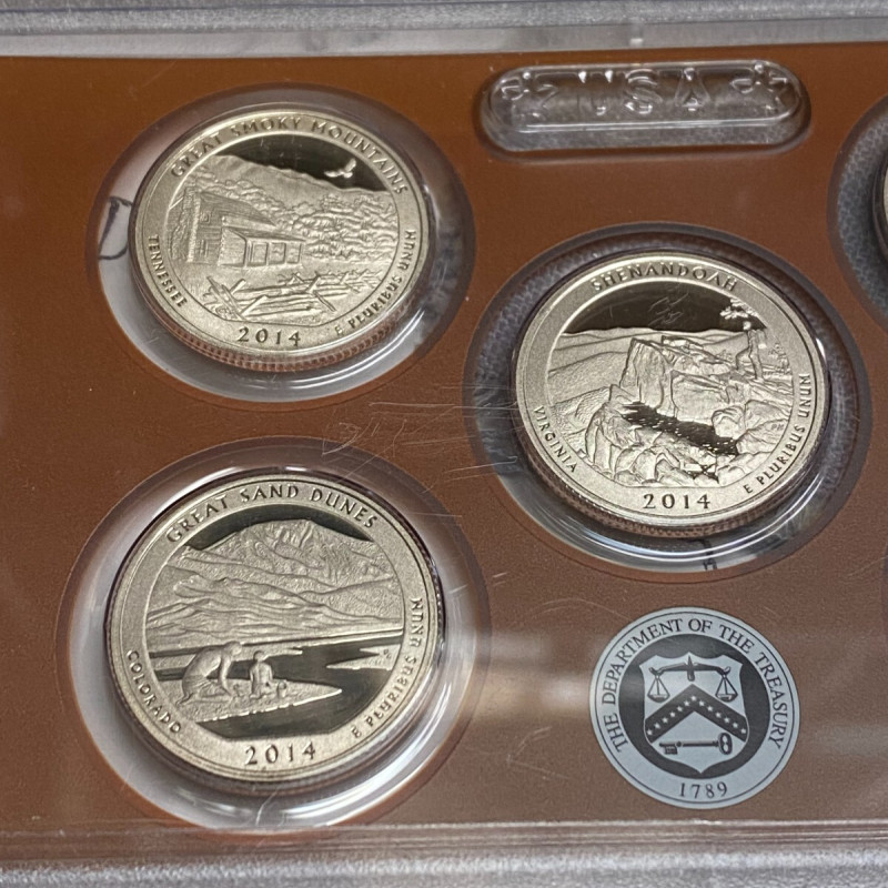 2014 Proof set San Francisco mint, 9 coins, two cases with 1$ and Quarter Dollar