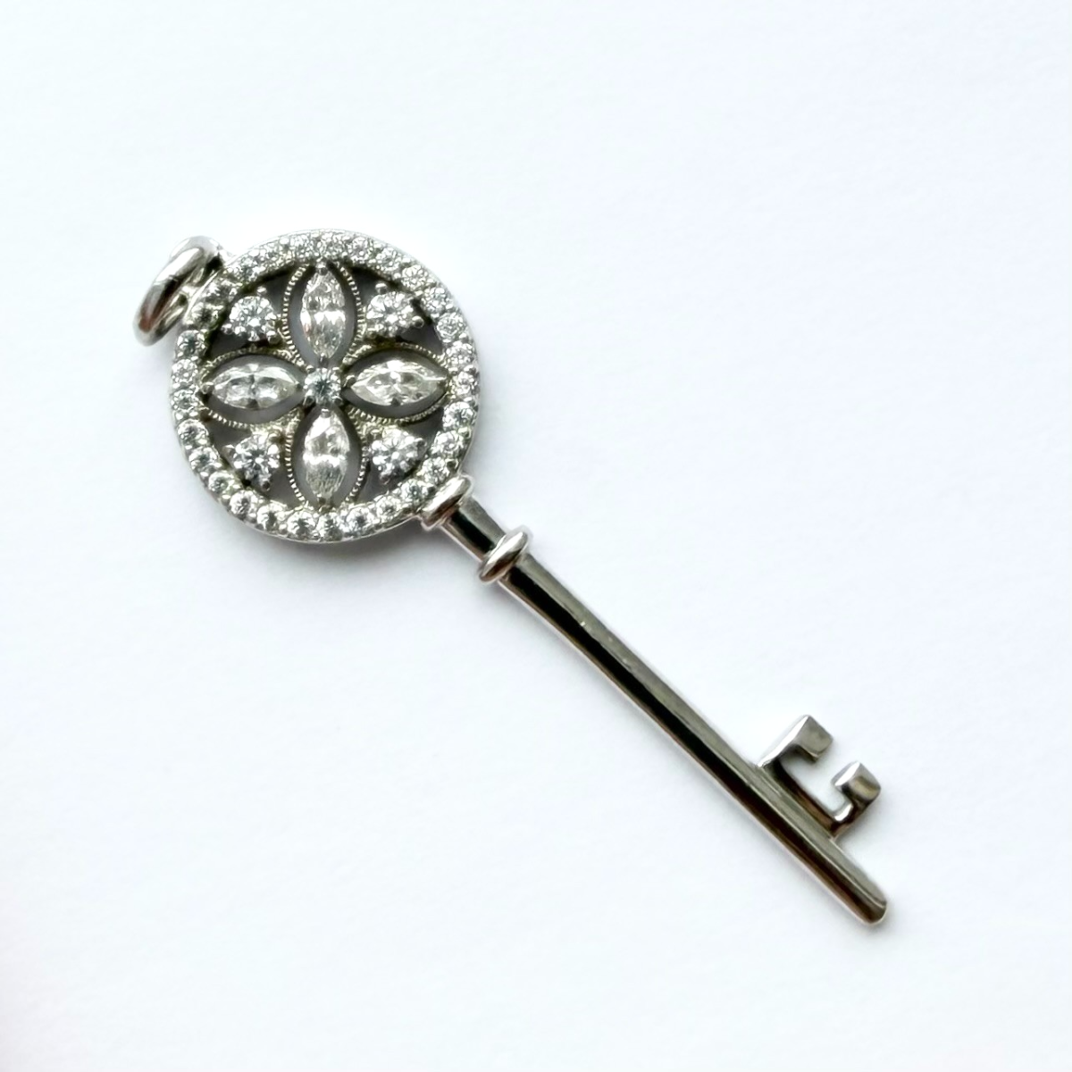 925 Sterling Silver CZ Key Large Pendant Floral Design China 2.25 in - Unbranded