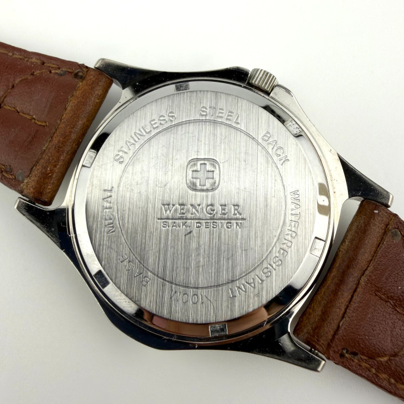 Vintage Wenger S.A.K Design Swiss Army Mens Watch w Original Leather Strap WR 50