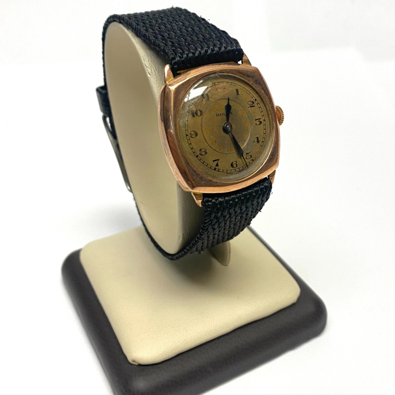 Rolex World's Records Geneve Suisse Gold Medal 9k Square Watch, 1920s Rolex World's Records Geneve Suisse Gold Medal 9k Square Watch, 1920s