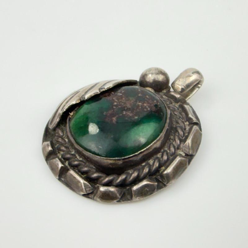 Vintage Sterling Silver Navajo Dark Green Round Pendant