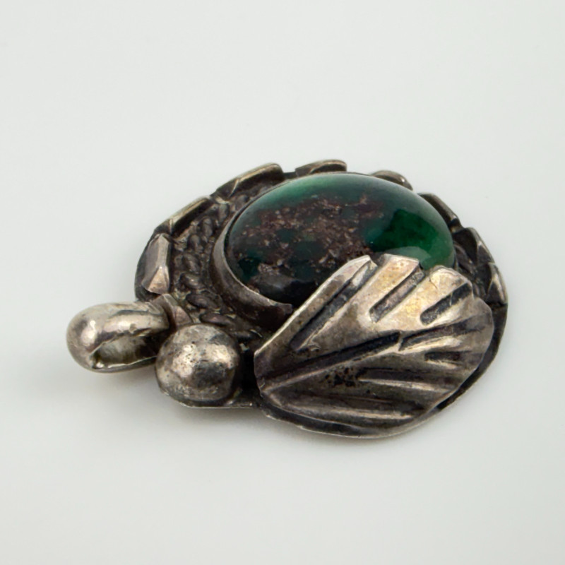 Vintage Sterling Silver Navajo Dark Green Round Pendant