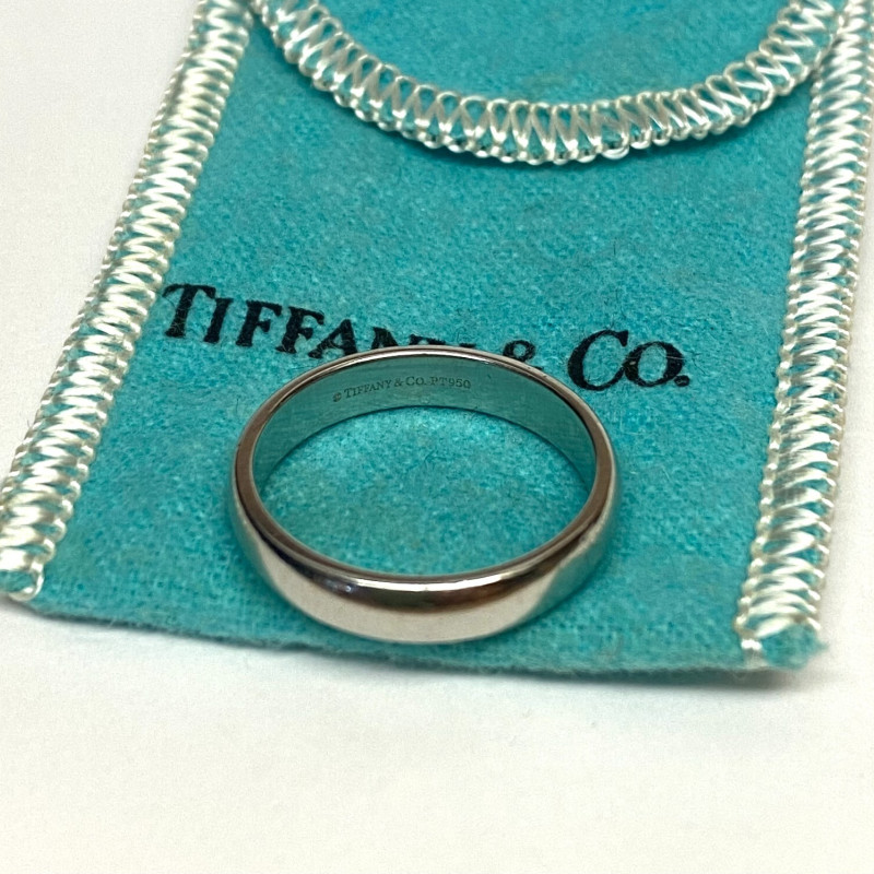 Tiffany & Co. Platinum 6mm Wedding Band Ring size 10 in Box