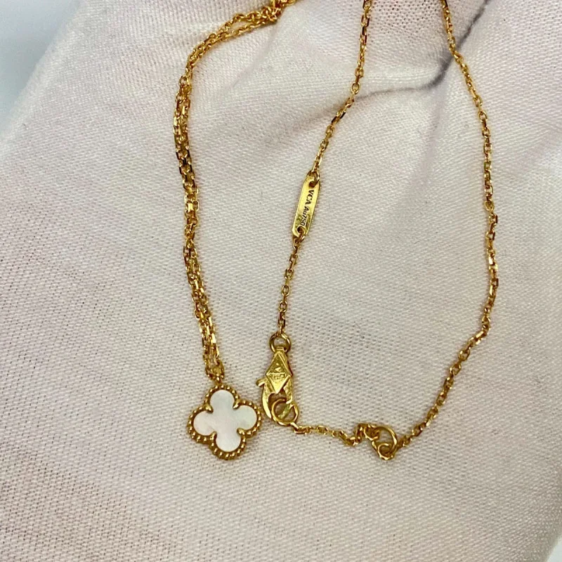 Van Cleef & Arpels Sweet Alhambra Necklace 18k Yellow Gold Mother of Pearl