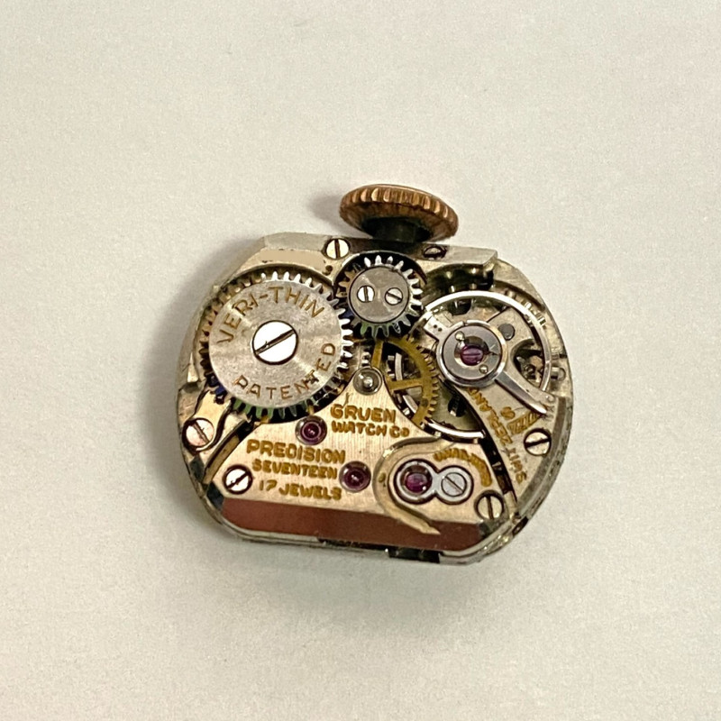Vintage Ladies GRUEN VERI-THIN Watch 14K Gold 2 Diamonds Swiss Made 17 Jewel