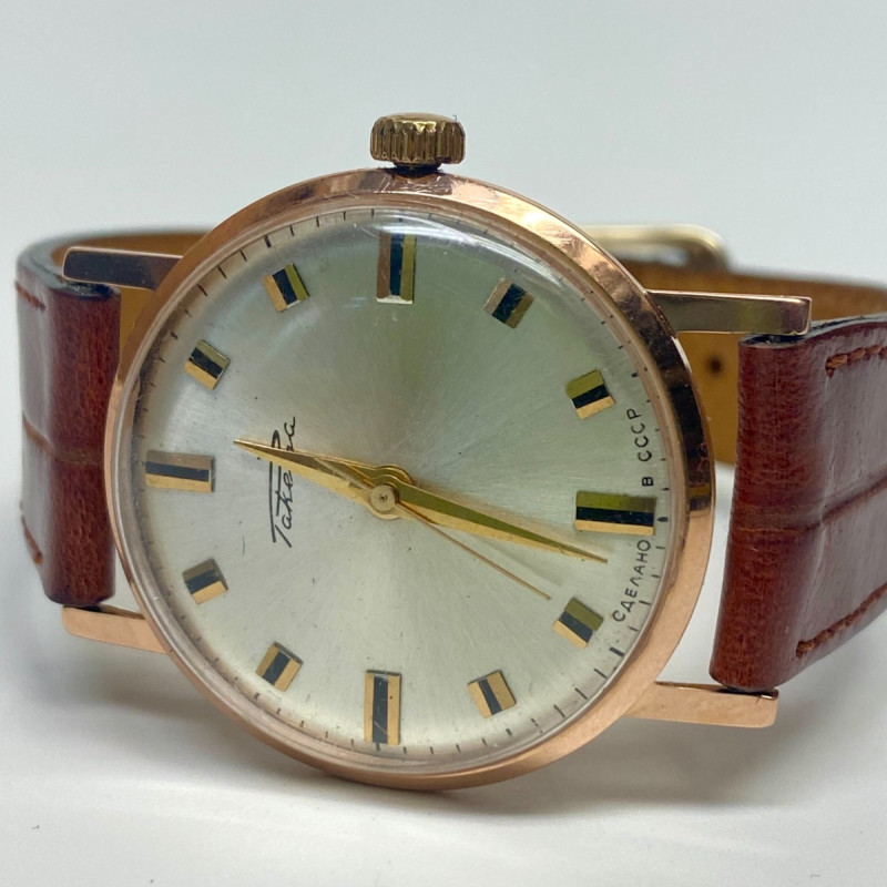 Raketa Soviet Union Man Wristwatch 14k Solid Gold Raketa Soviet Union Man Wristwatch 14k Solid Gold